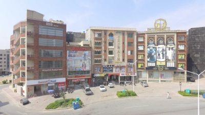 Lower ground shop 1500 Sq Ft Available For Sale in Bahria Town Phase 4 RWP 