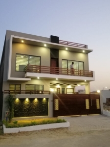 8 Marla Modern House in E Block near to main double road, Sector B17, Islamabad