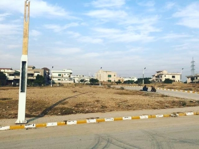 Prime Located 8 Marla Plot for sale CDA sector I-12/1 Islamabad 