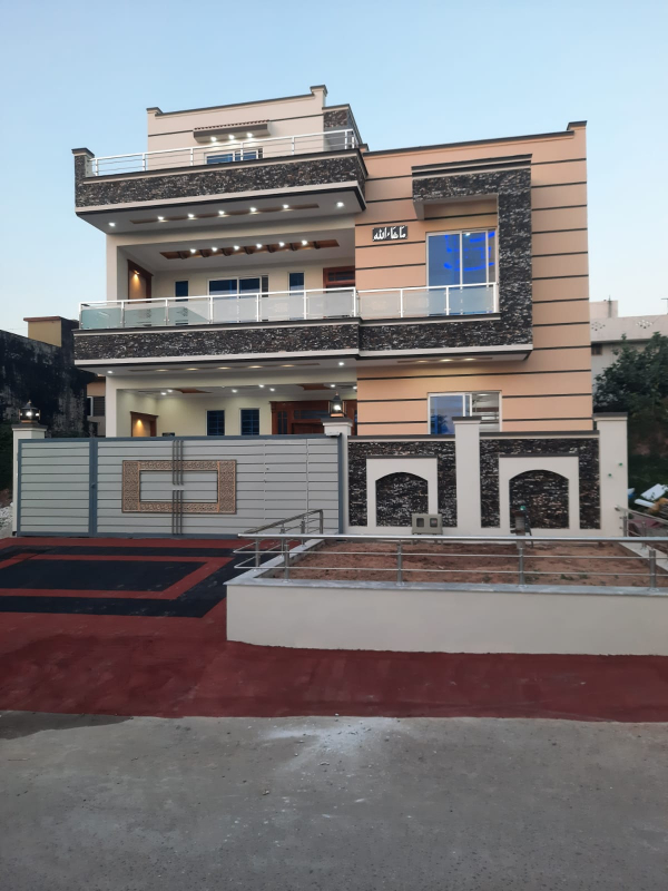 luxury 10 Marla Double storey house available for sale in G-13/1 Islamabad 