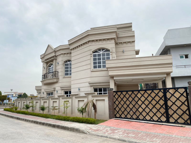 1 Kanal luxury Double storey house for sale in Bahria phase 3 Rawalpindi 