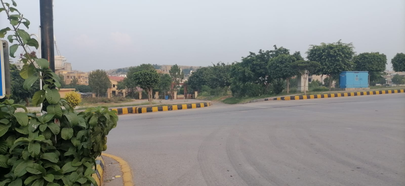  C 2  Sector 10 Marla plot for sale in Bahria Enclave  Islamabad